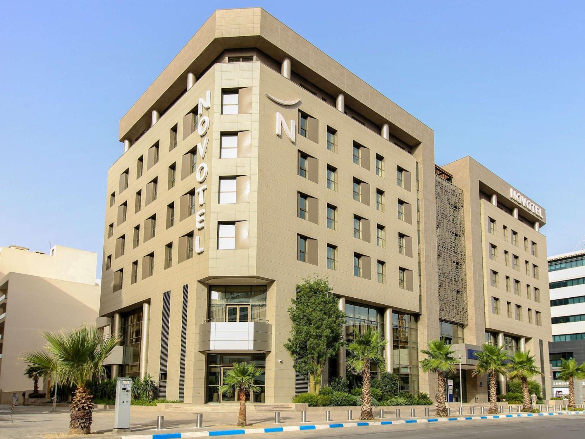 Novotel Tunis Lac Esterno foto