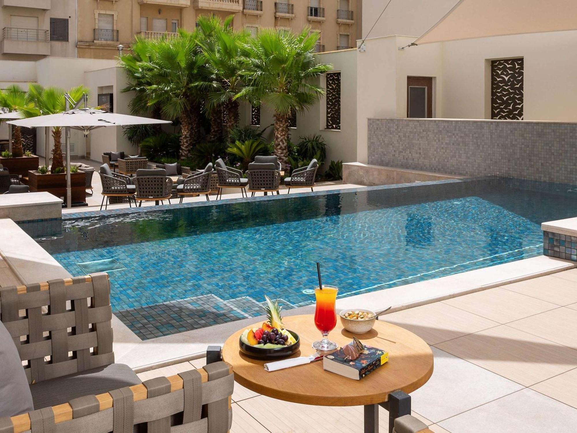 Novotel Tunis Lac Esterno foto